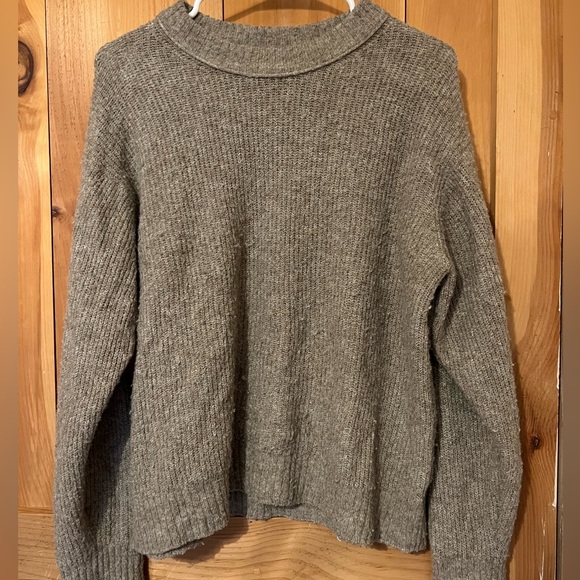 AE Whoa So Soft Crew Neck Sweater - Picture 2 of 3